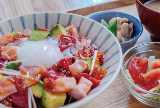 漁村のポキ丼セット/Poke bowl set